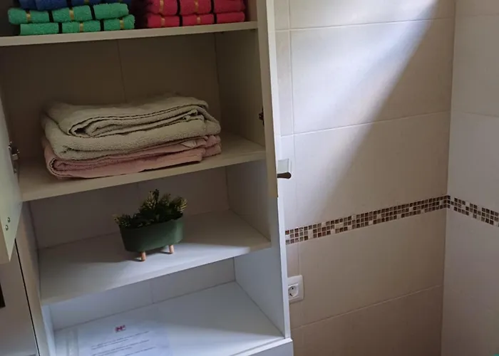 Oaza Kraj Jezera, App Nika *