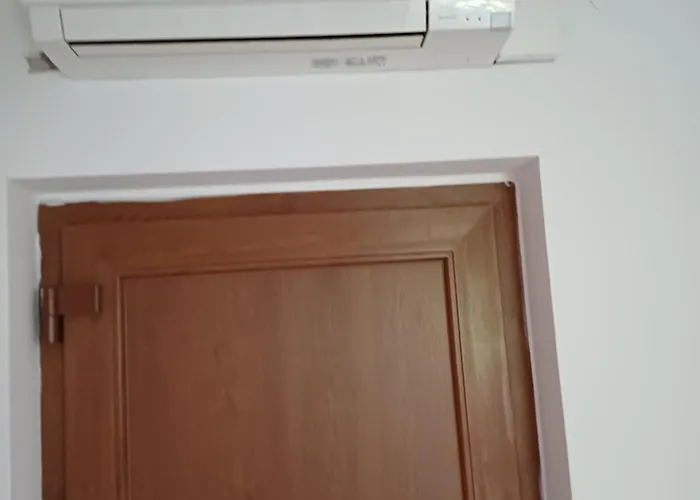 Oaza Kraj Jezera, App Nika *