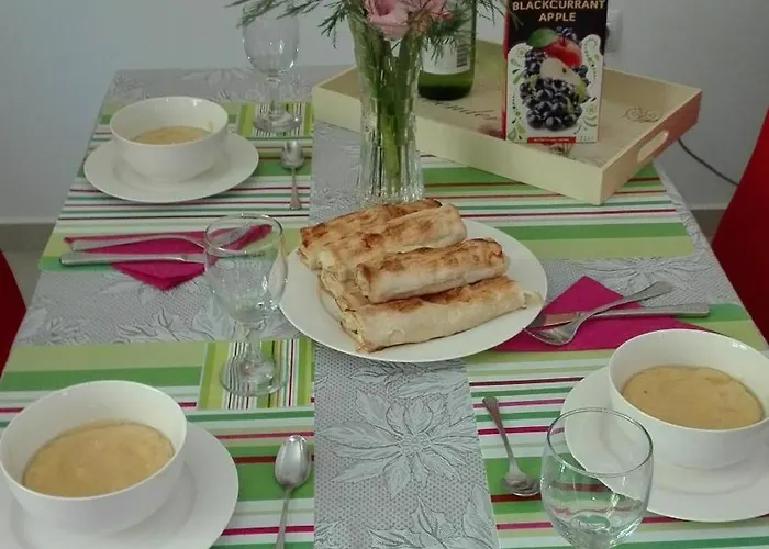 Oaza Kraj Jezera, App Nika