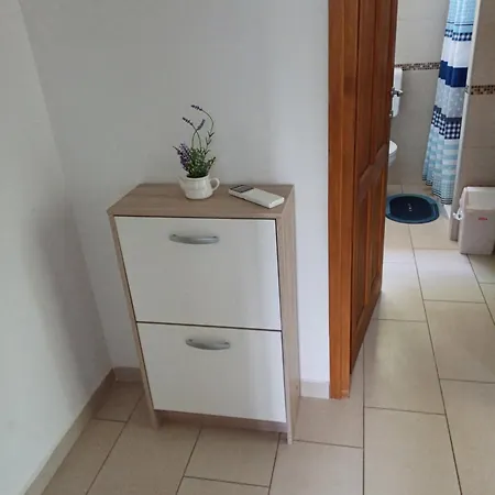 Oaza Kraj Jezera, App Nika * Tribalj (Primorsko-Goranska)