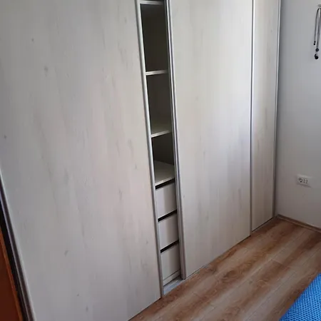 Oaza Kraj Jezera, App Nika