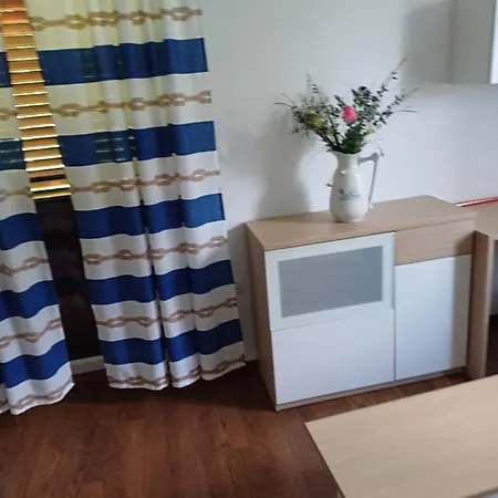 Oaza Kraj Jezera, App Nika * Tribalj