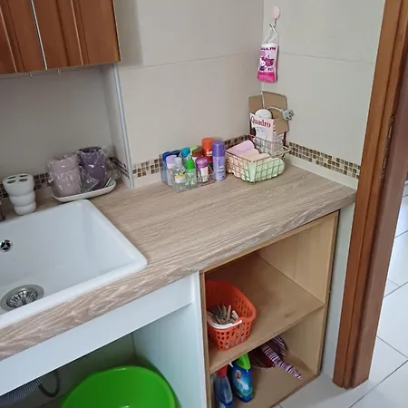 Oaza Kraj Jezera, App Nika