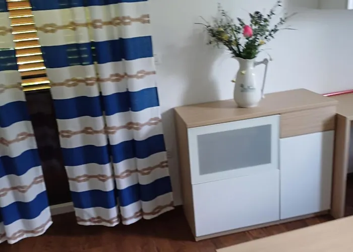 Oaza Kraj Jezera, App Nika * Tribalj (Primorsko-Goranska)