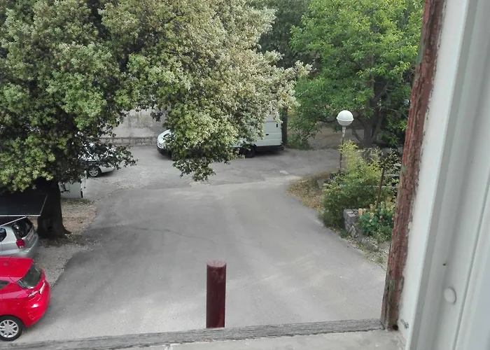 Oaza Kraj Jezera, App Nika